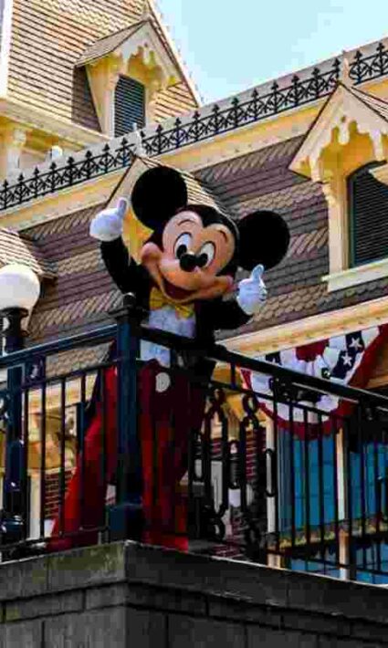 Weekday vs. Weekend: When Is the Best Time to Visit Disneyland?