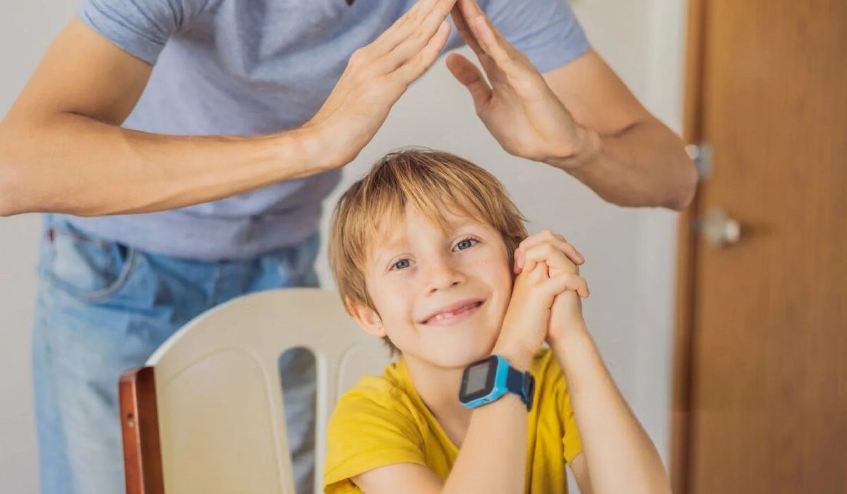 How Children's Smart Watches Help Balance Safety and Independence
